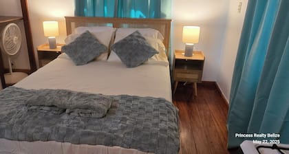 Ixora Cabana Cosy Self-Contained Cabana in Hopkins Village. Pet Friendly.