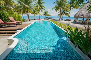 Villa - Castaway Villa - 4 Bedroom Beachfront Villa (Placencia)