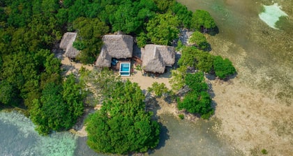 All-inclusive Sapodilla Private Island