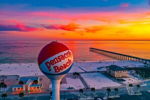Beach nearby - Emerald Coast Escape – End Unit Steps from the Sand (Pensacola Beach)
