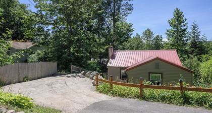 Step back in time with our 2-bedroom cottage in charming New Hartford!