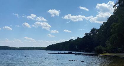 Step back in time with our 2-bedroom cottage in charming New Hartford!