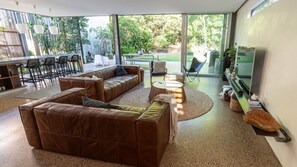 TV - Dune Ten - WiFi included (Fingal Head)