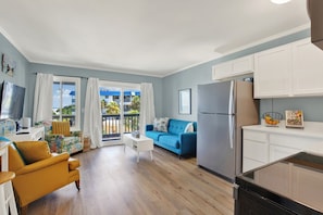 TV - Oceanview Condo: 1 BR steps from Beach (Tybee Island)