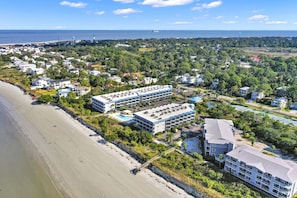 Exterior - Oceanview Condo: 1 BR steps from Beach (Tybee Island)