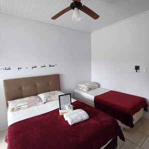 Panoramic Double or Twin Room, 4 Bedrooms, Balcony, Courtyard View | Free WiFi, bed sheets - HOTEL ENTRE LAGOS (São José do Cerrito)