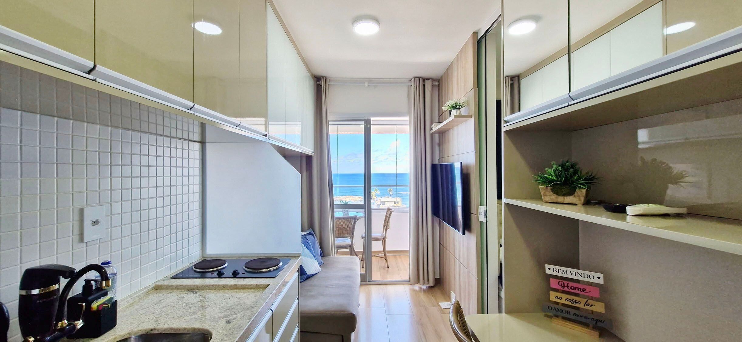 Apartamento standard | Cozinha privada | Geladeira, micro-ondas, cooktop, liquidificador