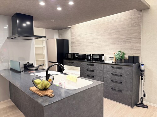 Akikawa Ozu 1 | 15 mins to TSMC | Steel-Frame 3BR | Up to 6 Guests