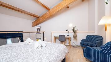 1 habitación, tabla de planchar con plancha, wifi y ropa de cama