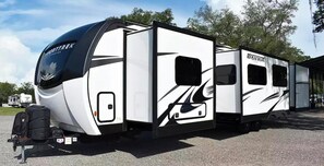 Miscellaneous - Adorable 2-bedroom camper the heart of Lutz (Lutz)