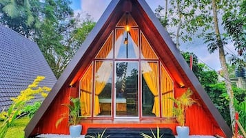 Chalet superior, balcón, vistas al jardín | Exterior