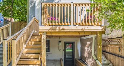 Chic Guest Suite in The Beaches