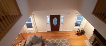 Cozy 4-bedroom chalet in serene Hawley with cool AC
