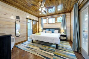 4 habitaciones, tabla de planchar con plancha, cuna de viaje y wifi 