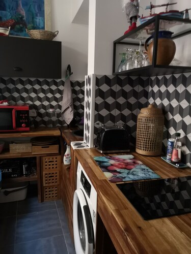 T 2 50 M2 2 minutes from the beach