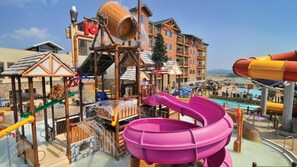 Children’s area - Family 2BR Pool View – Indoor Water Park & Smoky Mountains (Sevierville)
