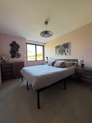 Room - Top-of-the-range large-capacity gîte (Meyssac)