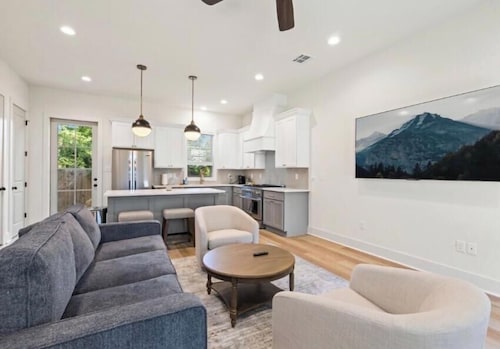 New Walk-On River Ranch Condo