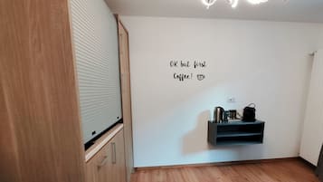 Vierpersoonskamer, 1 tweepersoonsbed met slaapbank