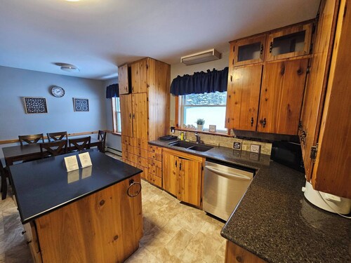 Bayview Hideaway is a 2 Story Home With Lots of Privacy