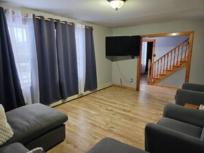 Ferienhaus, 4 Schlafzimmer, Raucher, Terrasse | Wohnzimmer