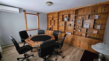 Maison, 4 chambres, fumeur, patio | Restauration