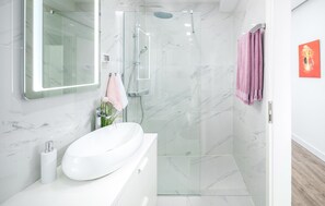 Dusche, Haartrockner