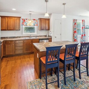Microwave, oven, stovetop, dishwasher - 3BR beach house in Colington Harbour, minutes to beach & sound views. (Kill Devil Hills)