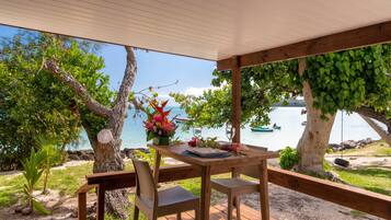 Khu ẩm thực ngoài trời