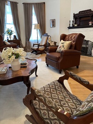 Interior - The Rest Is History: A Whimsical Victorian Escape (Baraboo)