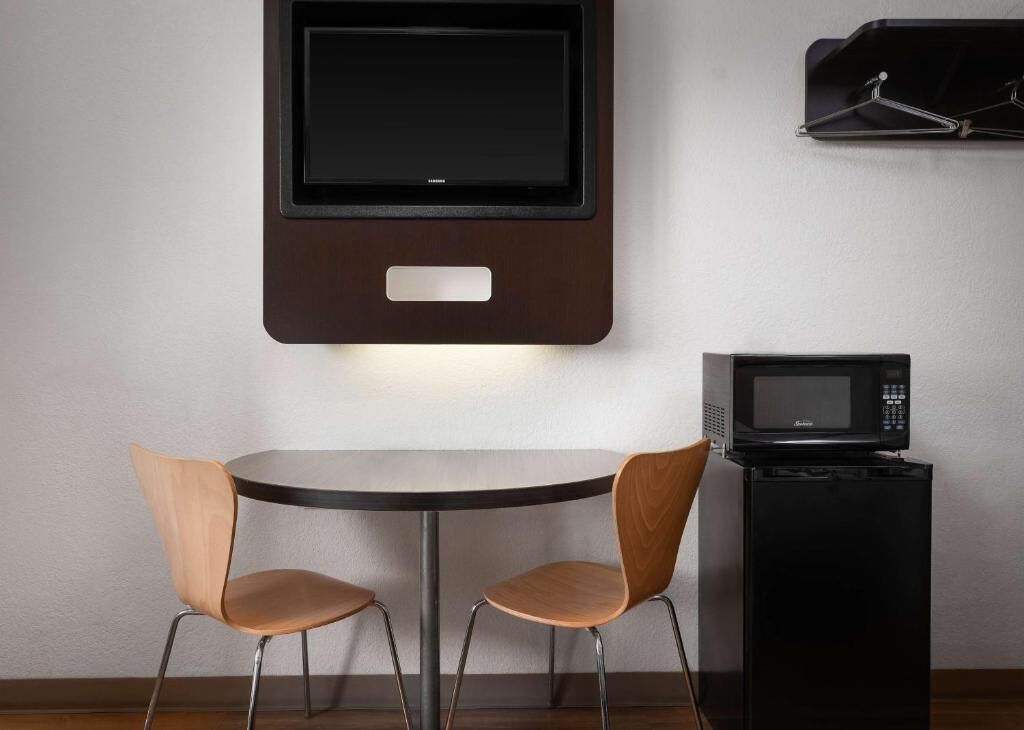 Quarto básico, vista para a montanha | Opções para refeição