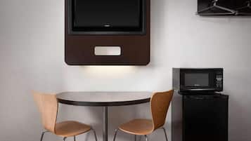 Quarto básico, vista para a montanha | Opções para refeição