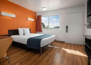 Habitación básica, vista a la montaña