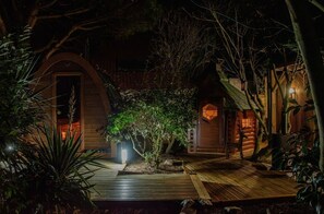 Luxury Cabin, Hot Tub, Garden View (lodge Valhalla) | Lounge - NÜ-DE Gites et Spa  (Zuydcoote)