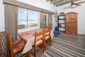 Dining - Cozy Beachfront Condo Las Olas II 10 (Puerto Peñasco)