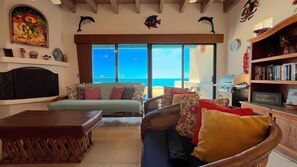 Interior - Warm & Charming Beachfront Condo Las Olas II 8 (Puerto Peñasco)