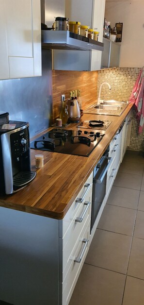 Private kitchen - Splendid villa in Provence in a quiet condominium (Martigues)