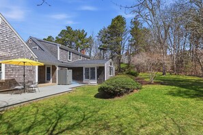 Exterior - The Skyline Slipaway (Chatham)