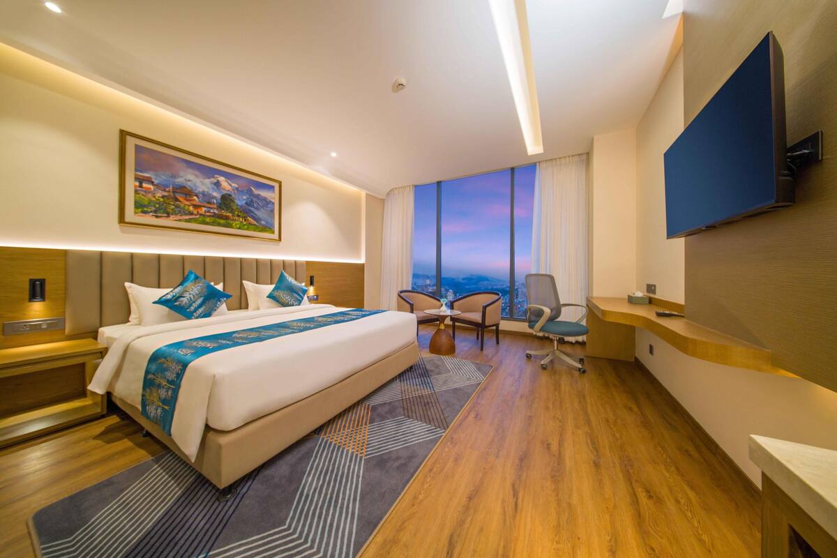 Standard Room, 1 Katil Raja (King), Non Smoking, Mountain View | Kalis bunyi 