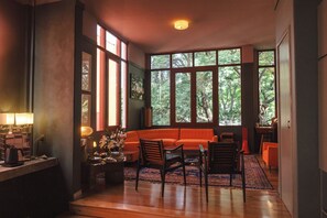 Superior Studio Suite | Living area - Casa Margarita (Mexico City)