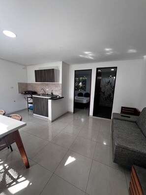 Interior - Casa AMA-Gi: 1 bedroom apartment in a family house. Floor 1. Communal pool (SANTA MARTA)