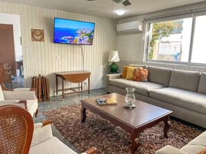 TV - Private Group Retreat • 350m to Olas Altas-Balcony & Stunning Views (Mazatlán)