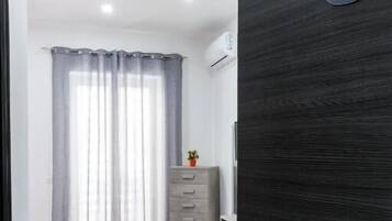 Double or Twin Room | Interior