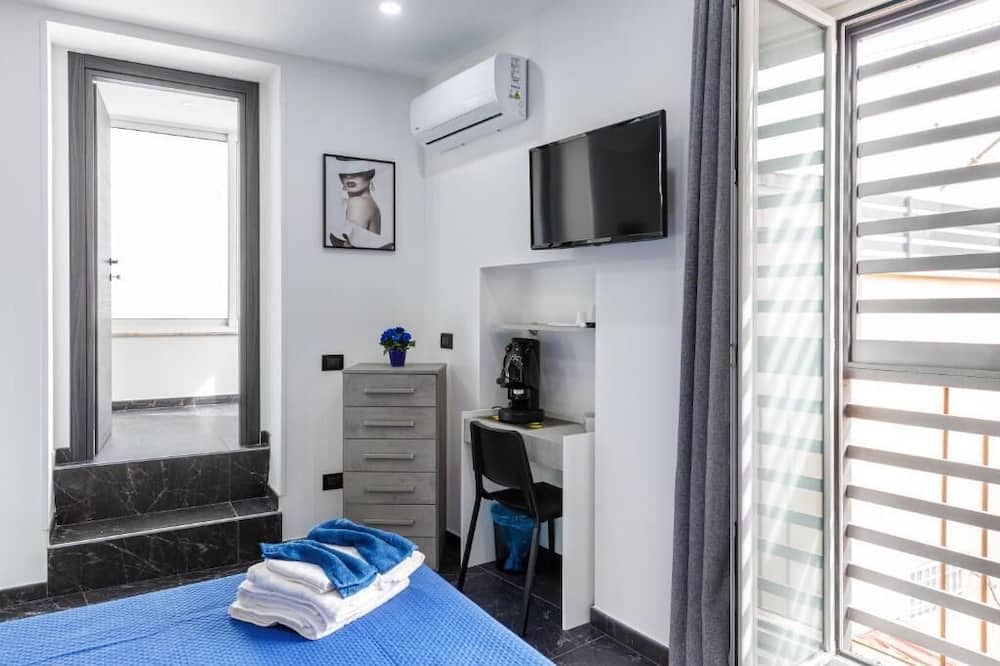 Dogana Rooms