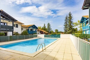 Pool - Le Nid de Magdalena - Collective pool (CAMBO LES BAINS)