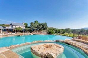Pool - Charming Villa at Hollows - Beach Club / Pools (Jonestown)