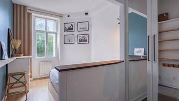 1 bedroom, WiFi (free), bed sheets