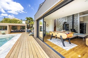 Outdoor dining - La Petite Californie - Villa with pool (ANGLET)