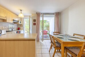 Dining - Le Bois de Mendi Alde - Community pool (CAMBO LES BAINS)