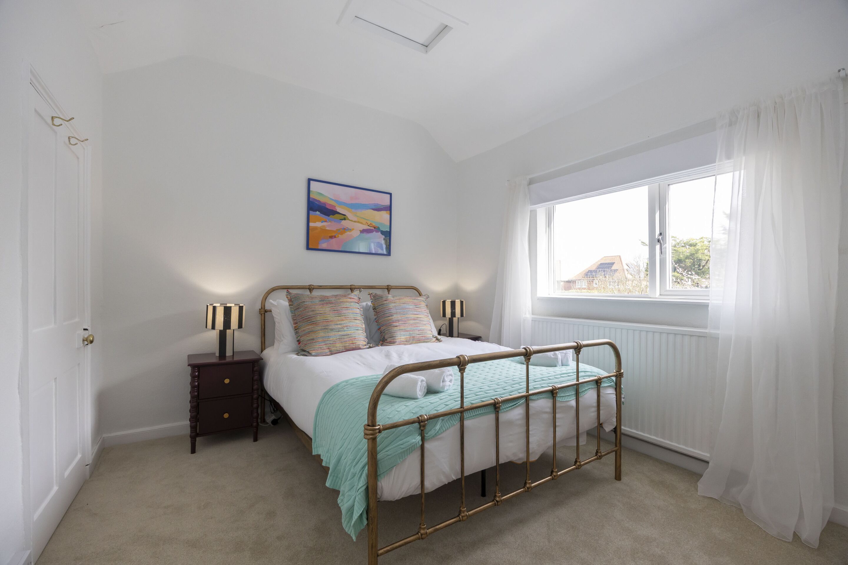 5 bedrooms, iron/ironing board, free WiFi, bed sheets